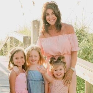 Meet your Posher, Edna